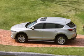 New Mazda CX-8 – mẫu SUV thế hệ mới là sự kết hợp hoàn hảo giữa ngoại thất sang trọng, lịch lãm, cùng nội thất tinh tế.