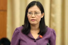 Theo bà Lê Thị Nga, cứ vào giai đoạn chuyển tiếp nhiệm kỳ tại một số bộ, ngành lại xảy ra tình trạng bổ nhiệm cán bộ ồ ạt.