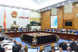 Thủ tướng Nguyễn Xuân Phúc chủ trì phiên họp Chính phủ thường kỳ tháng 7/2016