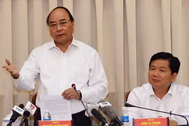 Thủ tướng Nguyễn Xuân Phúc trong buổi làm việc với TP HCM