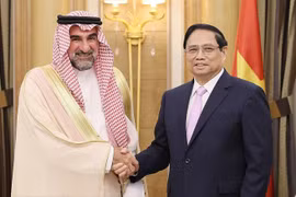 Thủ tướng Phạm Minh Chính tiếp ông Yasir Al- Rumayyan, Thống đốc Quỹ đầu tư công Saudi Arabia (Ảnh: VGP)