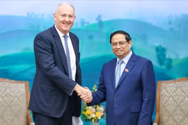 Thủ tướng Phạm Minh Chính tiếp Chủ tịch Tập đoàn John Swire & Sons (Anh) Guy Bradley - Ảnh: VGP
