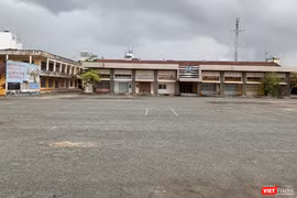 Khu đất 1,6ha 448B Nguyễn Tất Thành (Q.4, Tp. HCM) nguyên là trường Trung học Kỹ thuật Hải quân.