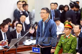 Ông Trịnh Xuân Thanh tại phiên tòa xét xử vụ án Cố ý làm trái quy định của Nhà nước về quản lý kinh tế gây hậu quả nghiêm trọng và Tham ô tài sản xảy ra tại PVC - Ảnh: TTXVN
