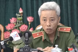 Thiếu tướng Phạm Anh Minh tại họp báo 