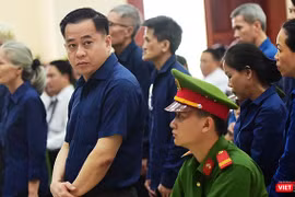 Phiên xét xử phúc thẩm tại TP.HCM, TAND cấp cao chỉ xem xét giảm án cho 4 bị cáo. Các bị cáo đầu vụ như Vũ "nhôm", Trần Phương Bình bị tuyên y án sơ thẩm. 