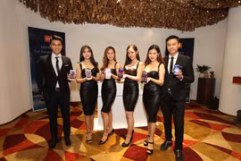 Hai sản phẩm vừa chính thức ra mắt vào ngày 16/11 vừa qua.