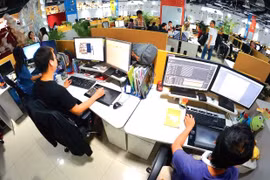 Việt Nam sẽ chú trọng thu hút, đào tạo nguồn nhân lực công nghệ, đặc biệt là nhân lực công nghệ thông tin đạt chuẩn quốc tế. Ảnh minh họa: KCN Quang Trung.