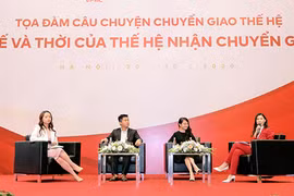 Một trong những dịp hiếm hoi các F2 có cơ hội gặp gỡ và trò chuyện với các F1 để chia sẻ về những vấn đề trong chuyển giao thế hệ. Ảnh: Thu Hà.
