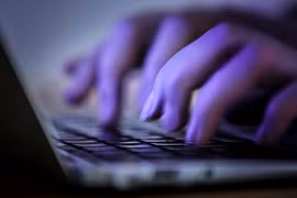 FBI đã sử dụng những trang web đen để phục vụ công tác điều tra tội phạm /// Ảnh: AFP