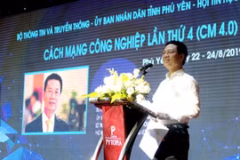 Bộ trưởng Bộ TT&TT Nguyễn Mạnh Hùng phát biểu tại Hội thảo
