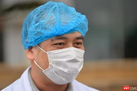 BS. CKII. Nguyễn Trung Cấp – Phó Giám đốc Bệnh viện Bệnh Nhiệt đới Trung ương (Ảnh - Hoàng Anh) 