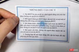 Mặt sau thẻ Bảo hiểm y tế (Ảnh: Minh Thúy) 