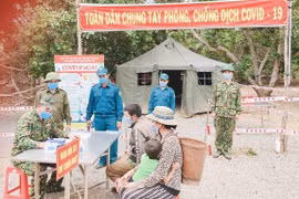 Kiểm soát chặt hoạt động xuất nhập cảnh ở biên giới (Ảnh-VGP) 