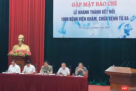 Bộ Y tế gặp mặt báo chí thông tin về lễ khánh thành kết nối 1.000 bệnh viện khám, chữa bệnh từ xa vào sáng nay (Ảnh: Minh Thúy) 
