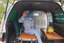 Sản phụ V.T.N. khoẻ mạnh trong ngày ra viện (Ảnh - Đặng Thanh) 