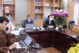 Tổ hội chẩn chuyên môn hội chẩn trực tuyến với các bệnh viện về bệnh nhân mắc COVID-19 nặng (Ảnh - BYT) 