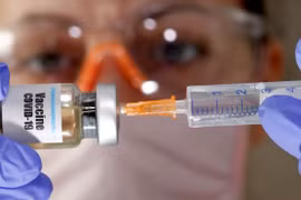 Thử nghiệm vaccine phòng COVID-19 (Ảnh minh hoạ) 