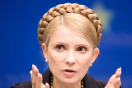 Bà Tymoshenko bác thông tin nói bà phải chờ ông Trump gần nhà vệ sinh