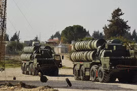 Tên lửa S-400.