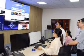 Cán bộ chuyên trách về chuyển đổi số được hỗ trợ 5 triệu đồng/tháng. Ảnh minh hoạ.