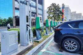 Sắp có quy chuẩn kỹ thuật quốc gia cho trụ sạc xe điện