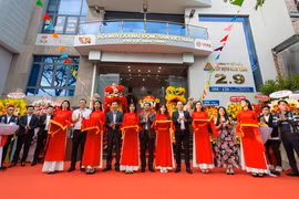 Lễ ra mắt Văn phòng Hội Môi giới Bất động sản Việt Nam (VARS) tại khu vực miền Trung.