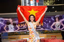 Hoa hậu Khánh Vân vừa đến Mỹ đã được dự báo có thể vào Top 21 Miss Universe