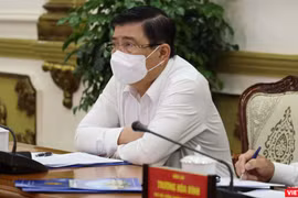 Chủ tịch UBND TP.HCM Nguyễn Thành Phong chỉ đạo cán bộ không tiếp khách tại công sở, trừ trường hợp có thư mời đích danh. Ảnh: TTBC