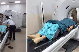 Một trong những bệnh nhân đầu tiên được thực hiện CT mô phỏng trước khi được xạ trị vùng đầu cổ trong cùng một ngày - Ảnh: BVCC 