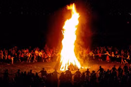 Lễ kỷ niệm Chaharshanbe Suri (lễ hội Lửa) ở Iran