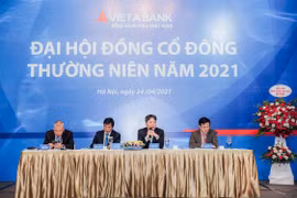 Toàn cảnh ĐHĐCĐ thường niên năm 2021 của VietABank 