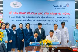 Sáng 3/12, VietinBank chi nhánh Đà Nẵng phối hợp cùng Trung tâm Y tế khu vực Hòa Vang tổ chức Lễ bàn giao và đưa vào vận hành hệ thống thanh toán chi phí khám chữa bệnh bằng QR động.