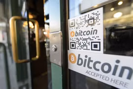 Bitcoin ra đời từ khi nào?