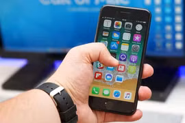 iPhone đang ngày càng có màn hình lớn hơn. Dự đoán iPhone 2018 sẽ có màn hình 6.5 inch