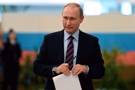 Tổng thống Putin đã thông qua luật yêu cầu các công ty nước ngoài lưu trữ dữ liệu người dùng ở máy chủ trong nước vào năm 2014. (Ảnh: Business Insider)