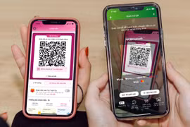 Nếu có nhu cầu sử dụng thường xuyên, người dùng có thể cài đặt trên màn hình chính của điện thoại (widget) để sử dụng khi cần mà không cần truy cập vào MoMo.