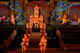 Nhiều công nghệ số hiện đại được trình diễn trên sân khấu của Festival Huế 2024.