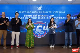 Đại diện Ban điều hành Liên minh, Ban Trọng tài quốc gia, CLB thể thao điện tử chuyên nghiệp, CLB thể thao điện tử tại các trường đại học công bố ra mắt Liên minh.