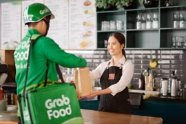 Bún đậu mắm tôm và Cà phê muối là những đơn hàng được đặt nhiều nhất trên GrabFood năm 2023