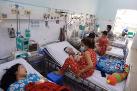 Bệnh nhân mắc sốt xuất huyết mới nhập viện ở Hà Nội