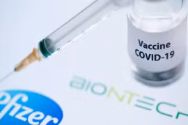 Vắc xin Covid-19 của Pfizer-BioNTech có thể được cấp phép lưu hành tại châu Âu trong vài tuần tới (ảnh: France 24)