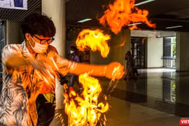 Thí nghiệm “Fire hand” tại sự kiện