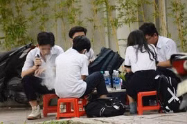 Tỷ lệ hút thuốc lá điện tử trong giới trẻ Việt Nam đang gia tăng nhanh chóng