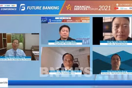 Các đại biểu tham dự phiên thảo luận online tại Diễn đàn Dịch vụ Tài chính và Dịch vụ Ngân hàng 2021
