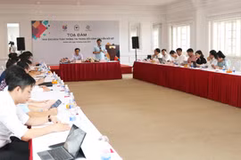 Hơn 30 nhà báo tham gia buổi Tọa đàm