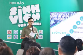 MC Đức Bảo giới thiệu về chương trình "Sinh viên thế hệ mới"