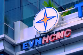 Nhiều khách hàng phản ánh với Điện lực TP. Hồ Chí Minh về những kẻ mạo danh gọi điện yêu cầu khách hàng đóng tiền