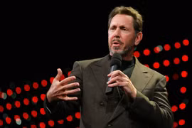 Larry Ellison là một trong các tỷ phủ công nghệ bị mất hàng tỷ USD tài sản từ sự xuất hiện của ứng dụng DeepSeek. Ảnh: AP