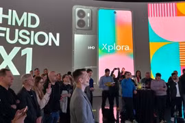 Các quan khách dự lễ ra mắt điện thoại HMD Fusion X1. Ảnh: Phone Arena